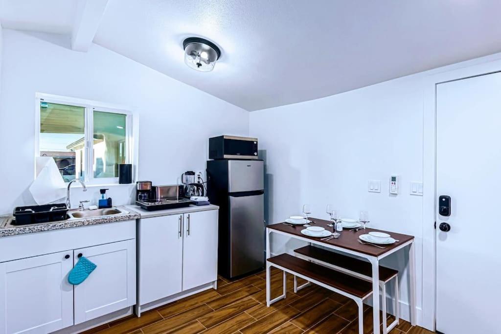 Phoenix Retreat - Studio With King Bed - 10 Min From Airp - Unit C Luaran gambar